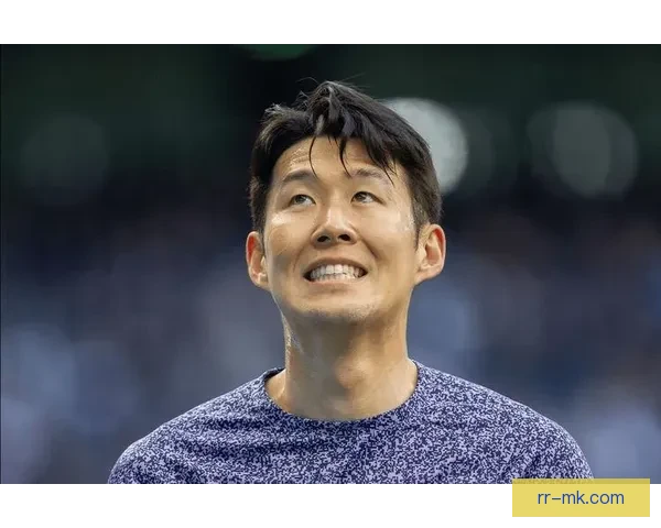 孙兴慜热刺慈善赛梅开二度状态火热引球迷关注